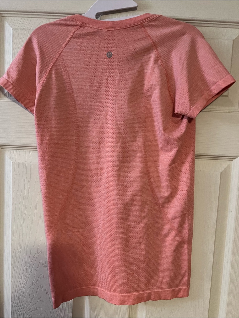 #324 Lululemon Swiftly Tech Seamless Running Shirt Heathered Rose Coral Size 8 - Picture 2 of 3